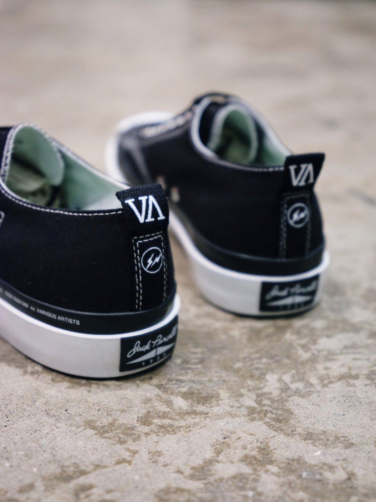 コンセプトストア「V.A.」「JACK PURCELL 1935」「FRAGMENT」、「V.A.」トリプルコラボレーションモデル ビジュアル2
