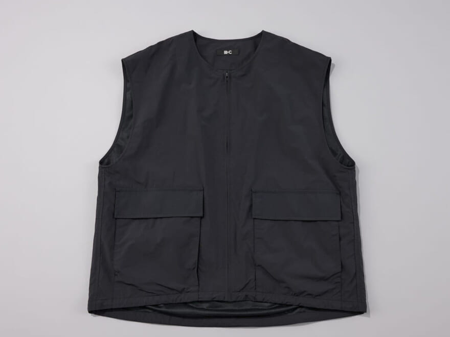 “即完売ユニクロ：シー”も！ 服好きが６月に頼るのは「大人ベスト」だった！ 買ってよかった５選。