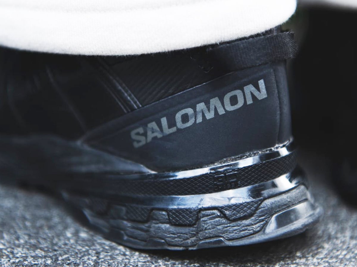 「サロモン」でオシャレな人が買ってよかったスニーカーは？ ゴアテックスなオールブラックから定番名品まで３選！