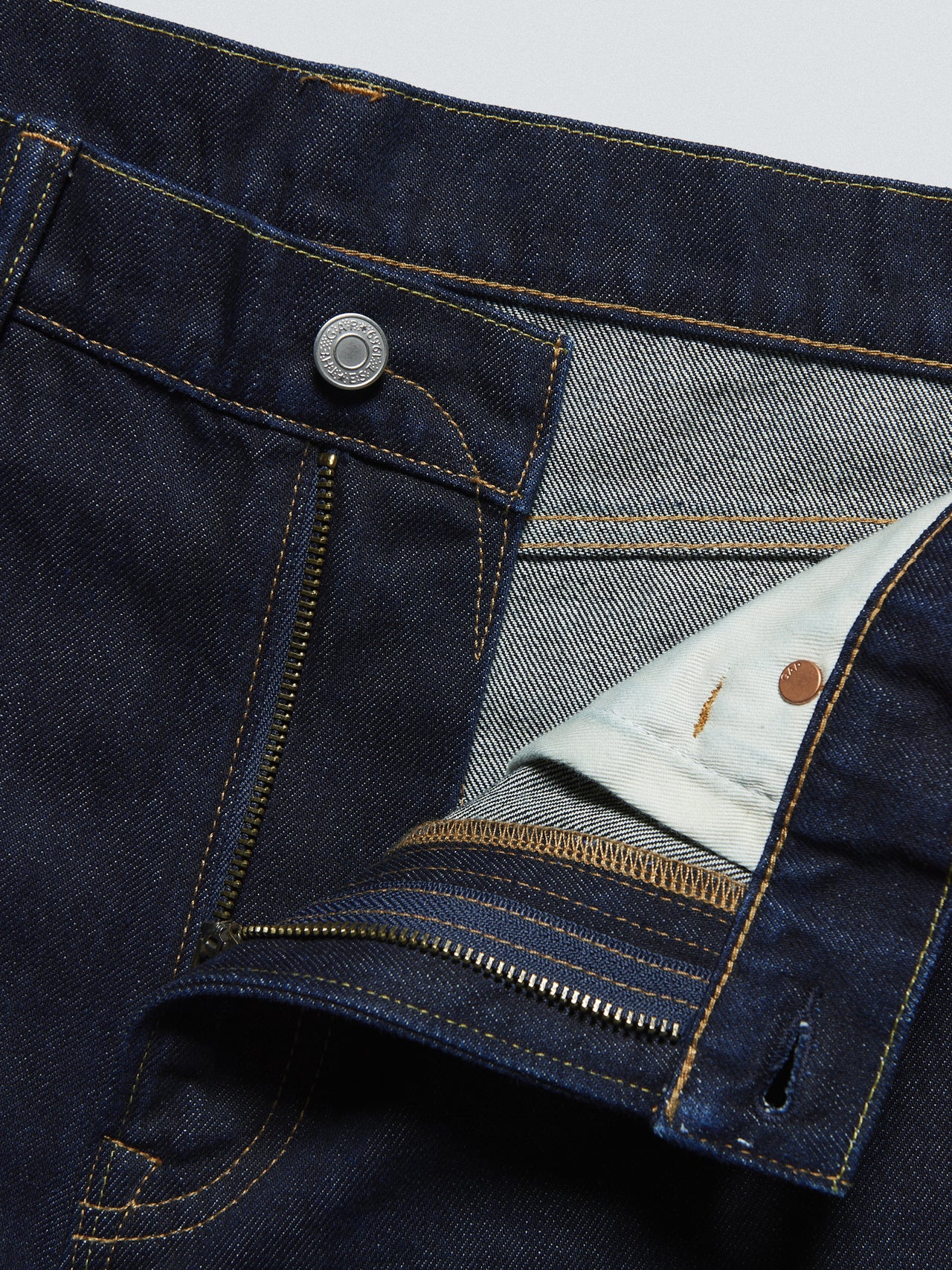 服好きが試着&本音レビューする「GAP(ギャップ)」のデニムショーツ/DNM SHORTのフロントジッパー