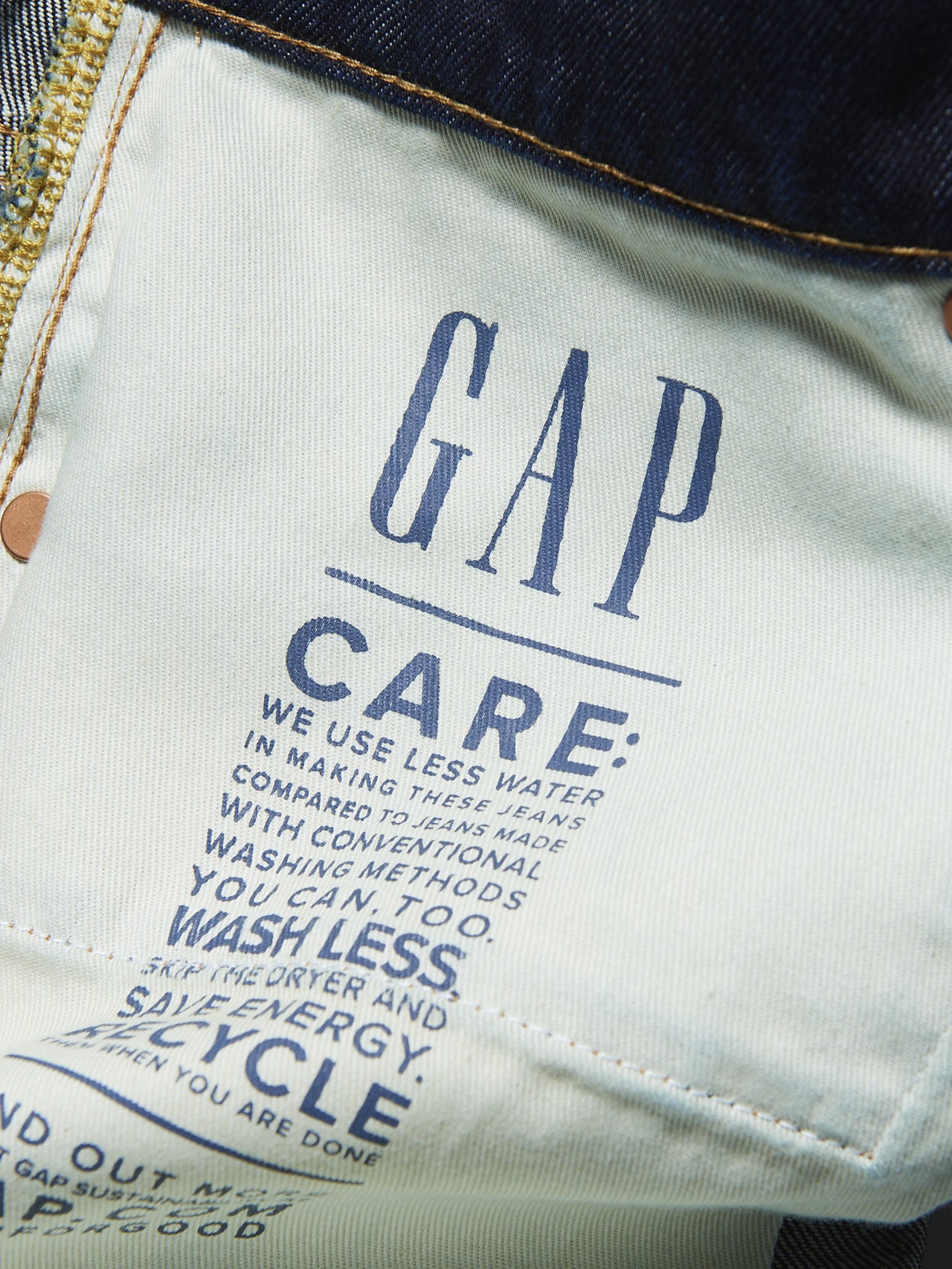 服好きが試着&本音レビューする「GAP(ギャップ)」のデニムショーツ/DNM SHORTのポケット裏ロゴ