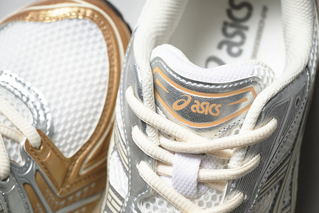 エディターが愛用するアシックスのスニーカー GEL-KAYANO 14のアイキャッチ