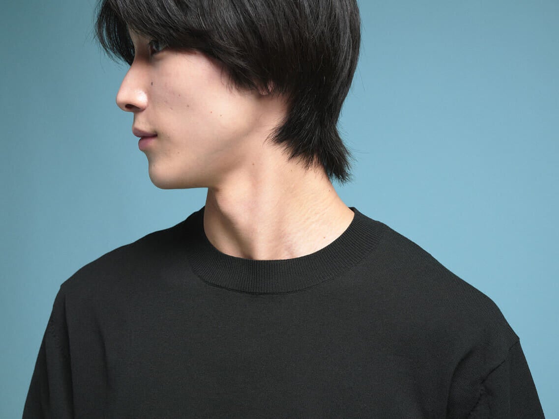 アンフィーロの涼な黒Tシャツ スゴ機能美ニット クルーの着用感