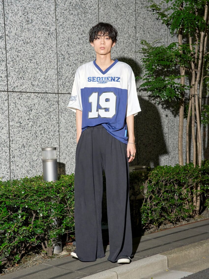 水沢林太郎の私服コーディネート全身カット