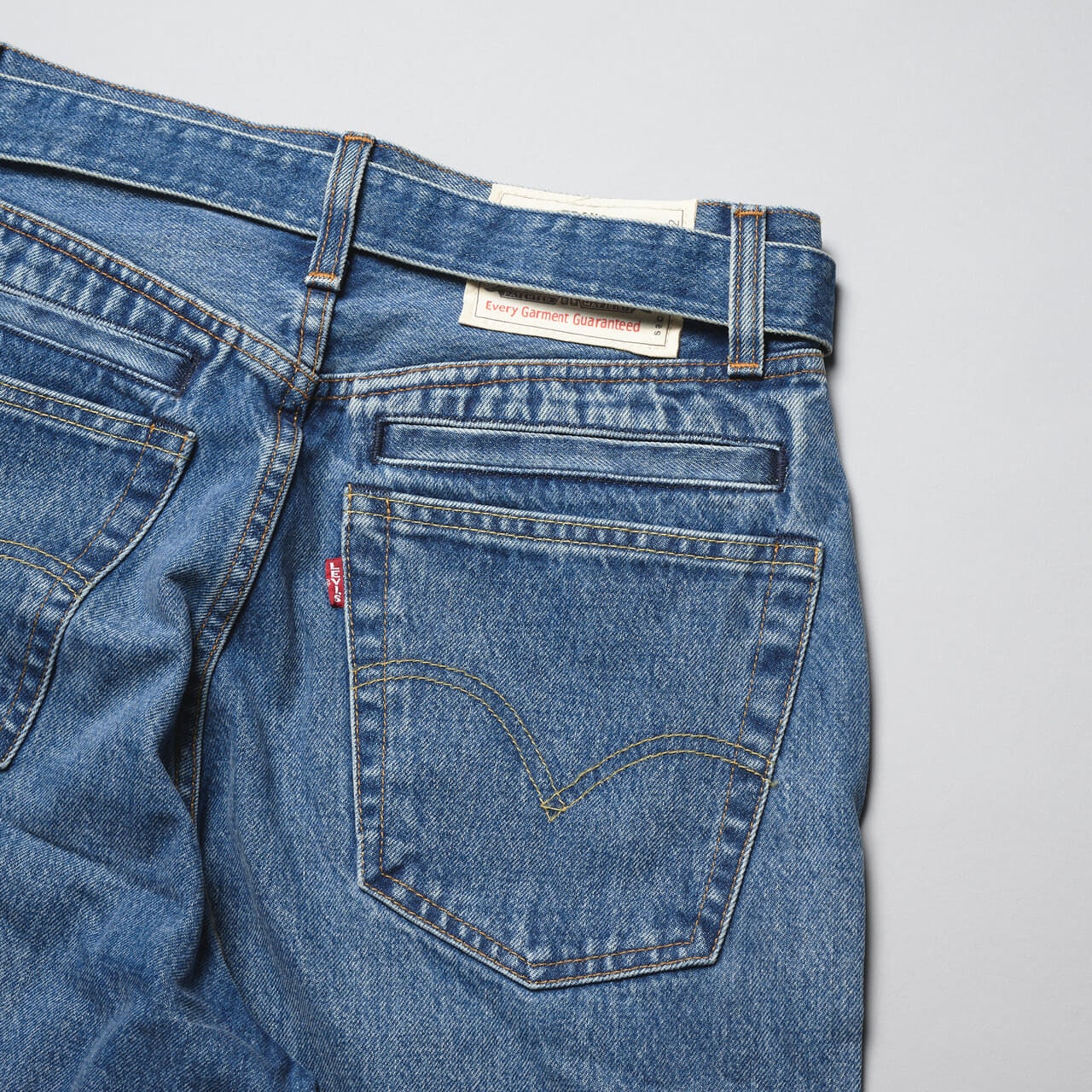 エディターが愛用するリーバイス®×サカイのコラボデニムのバックポケット