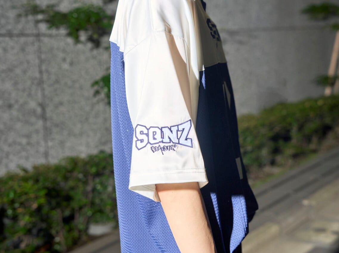 水沢林太郎の私服コーディネート右袖寄り
