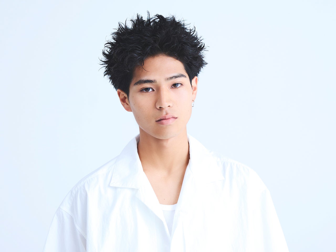 スパイキーなツイストパーマで叶うカルチャー感のあるスタイル【東京最旬ヘアカタログ】