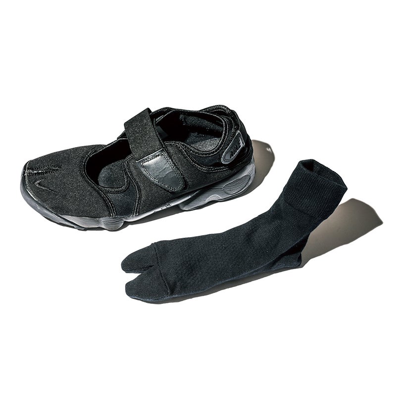 Tabioの綿麻タビソックスとNIKEのエア リフト