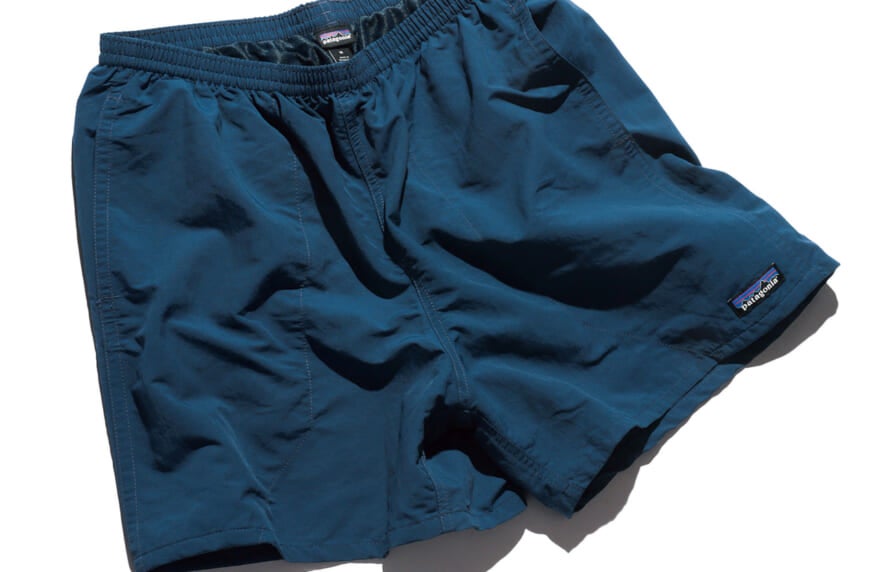 【６選】涼しい「モンベル」の白、「セブン‐イレブン」で買える隠れ名品、「パタゴニア」の制服的シューツ…炎天下ロケ、なに着てる？【プロの超私的・涼名品図鑑】