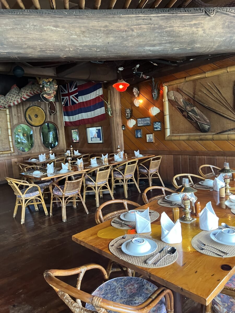 サムズバイザシー泡瀬店 店内