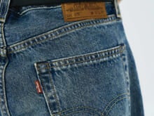 リーバイス®…デニムと好相性なのはナイキかサロモンか、それともプーマか。【ジーンズとスニーカーのベストコンビ６選】おしゃれのプロがレクチャー！