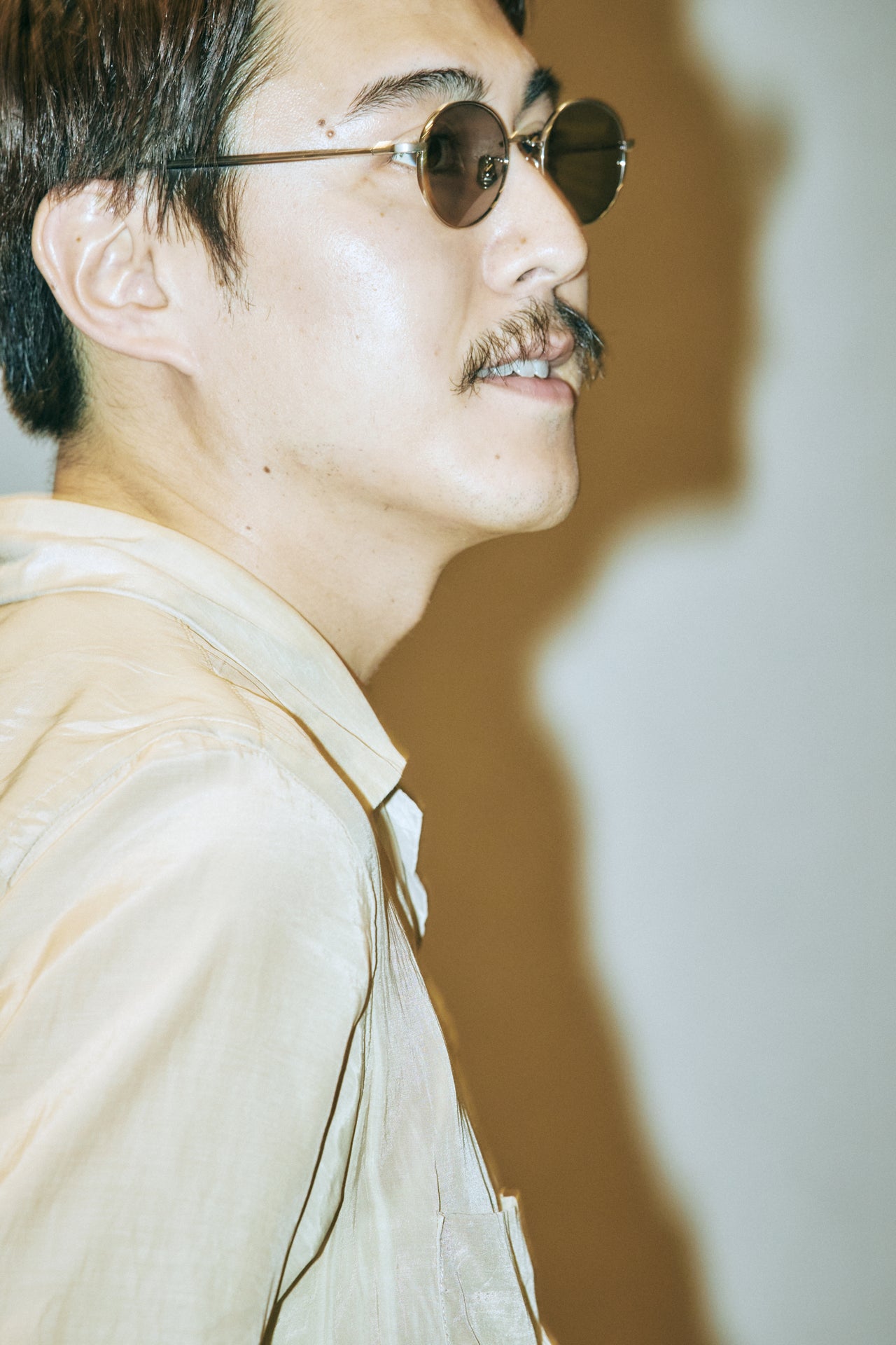 ③〈BLANC.. for BEAUTY&YOUTH〉のオラつかない着こなし 3