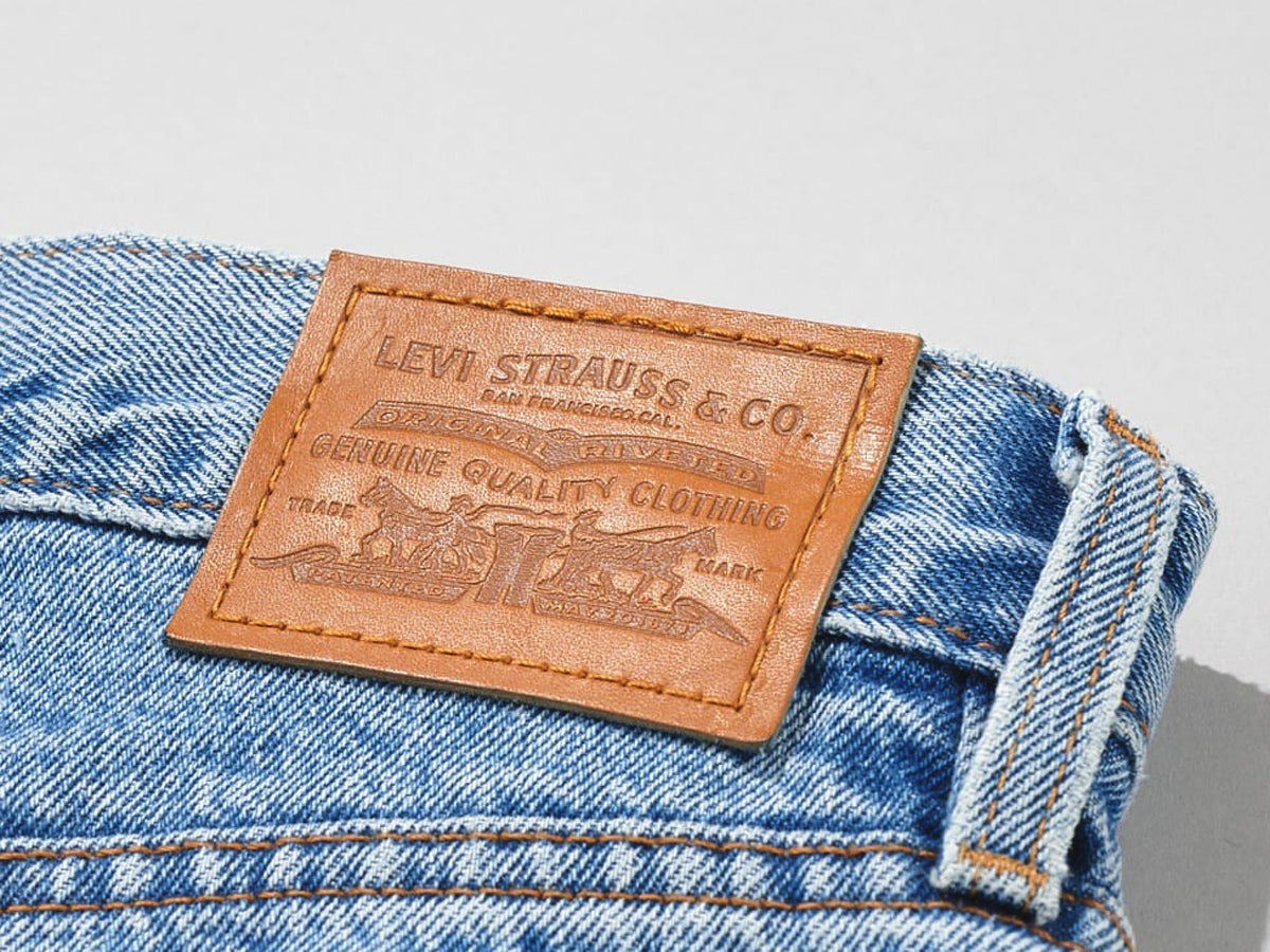 コレは買い！リーバイス®、ギャップ…「ニュースなデニム」３選。１万円以下も話題のショーツも服のプロが試着＆本音レビュー！