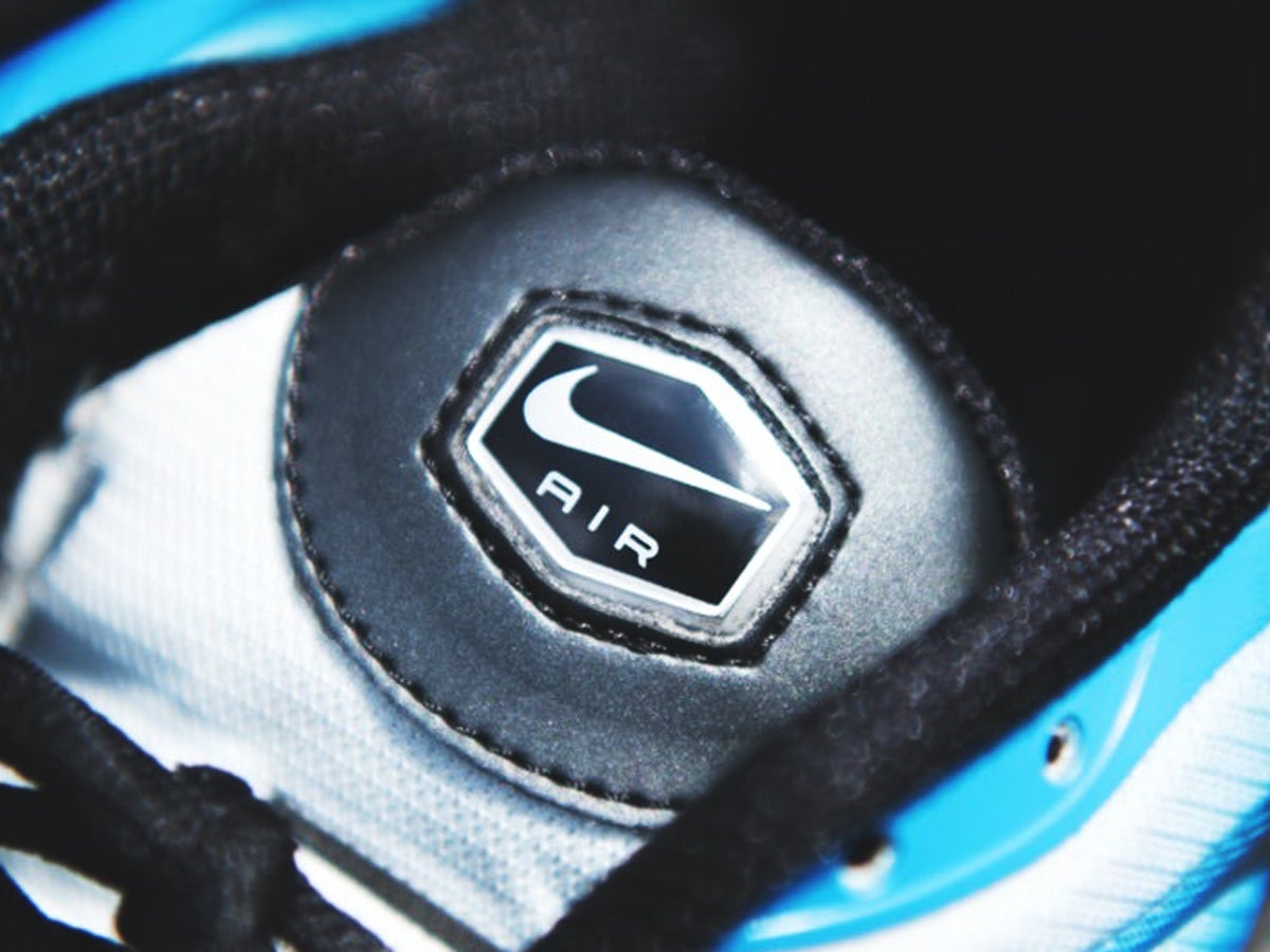 愛用するのは白でも黒でもない。「ナイキ」で買ってよかった“大人カラー”スニーカー18選！ エア マックス、エア ジョーダン、即完売コラボ…