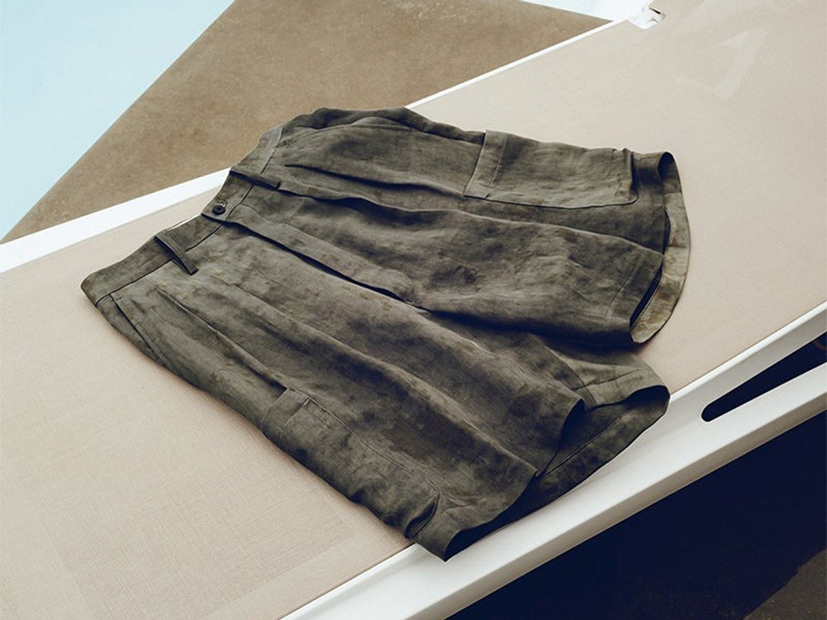 “涼しい天然素材”でオシャレに！ シアサッカー、リネン、シルク…夏を快適にする定番アイテム４選！