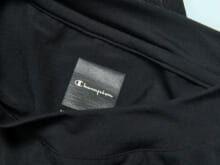 黒なのに「とにかく涼しいTシャツ」６選！ ひんやり接触冷感、吸汗＆速乾、熱遮断…夏にマストな超快適オールブラックを服好きモデルが試着＆本音レビュー
