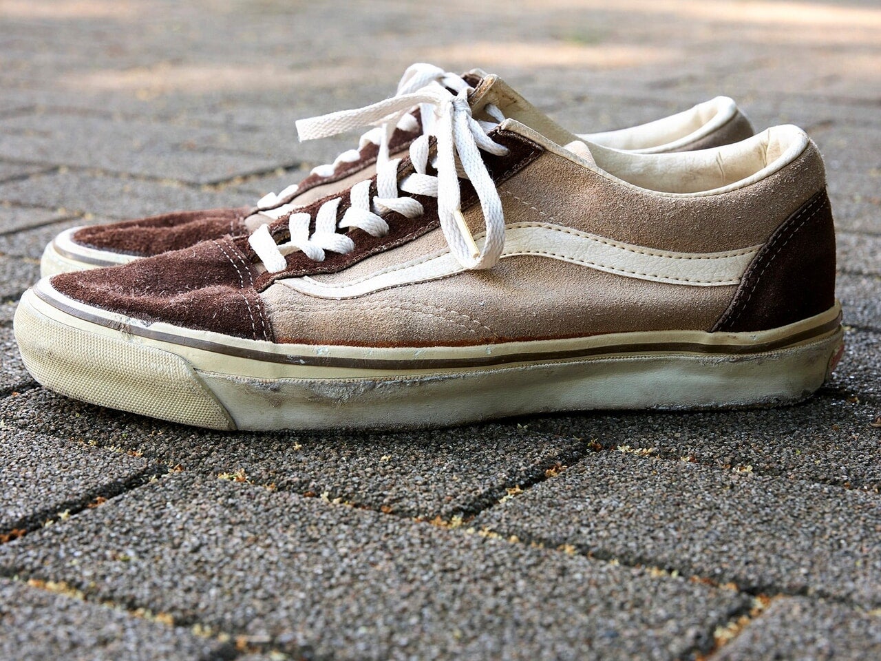 VANSのスニーカーのサイドのカット