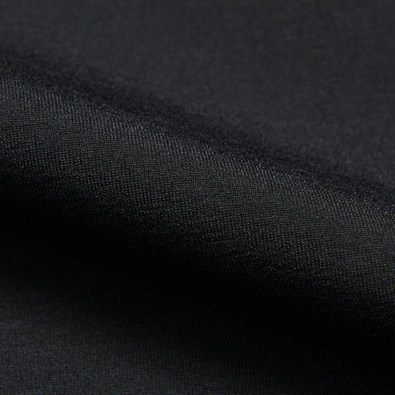 エル・エル・ビーンの涼な黒Tシャツ katahdin pocket teeの素材感