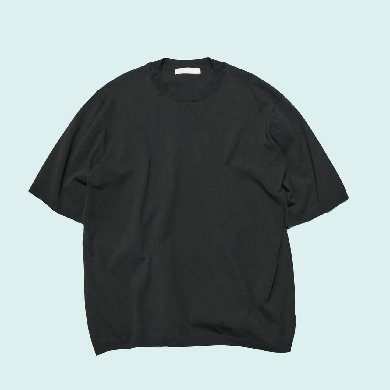 アンフィーロの涼な黒Tシャツ スゴ機能美ニット クルーネック