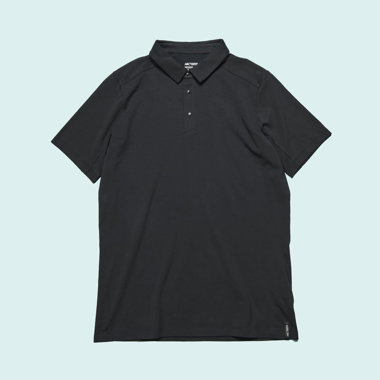 アークテリクスの涼なポロシャツ captive polo