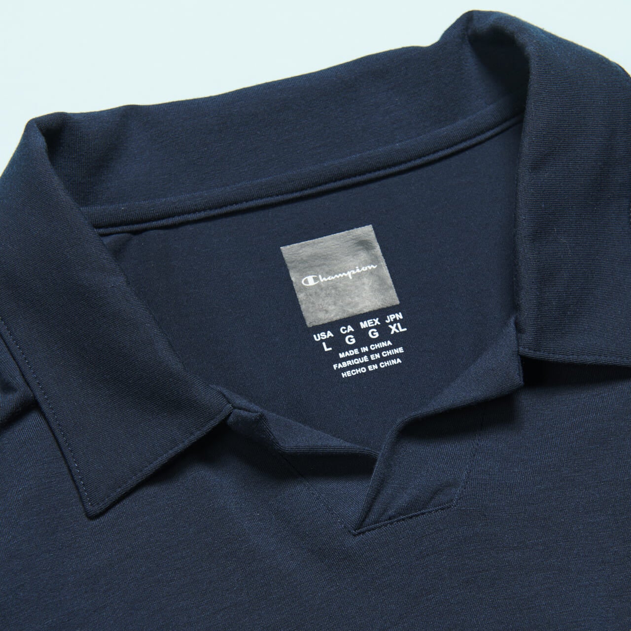 チャンピオン ブラック エディションの涼なポロシャツ　スキッパーTシャツ 25SSの襟元
