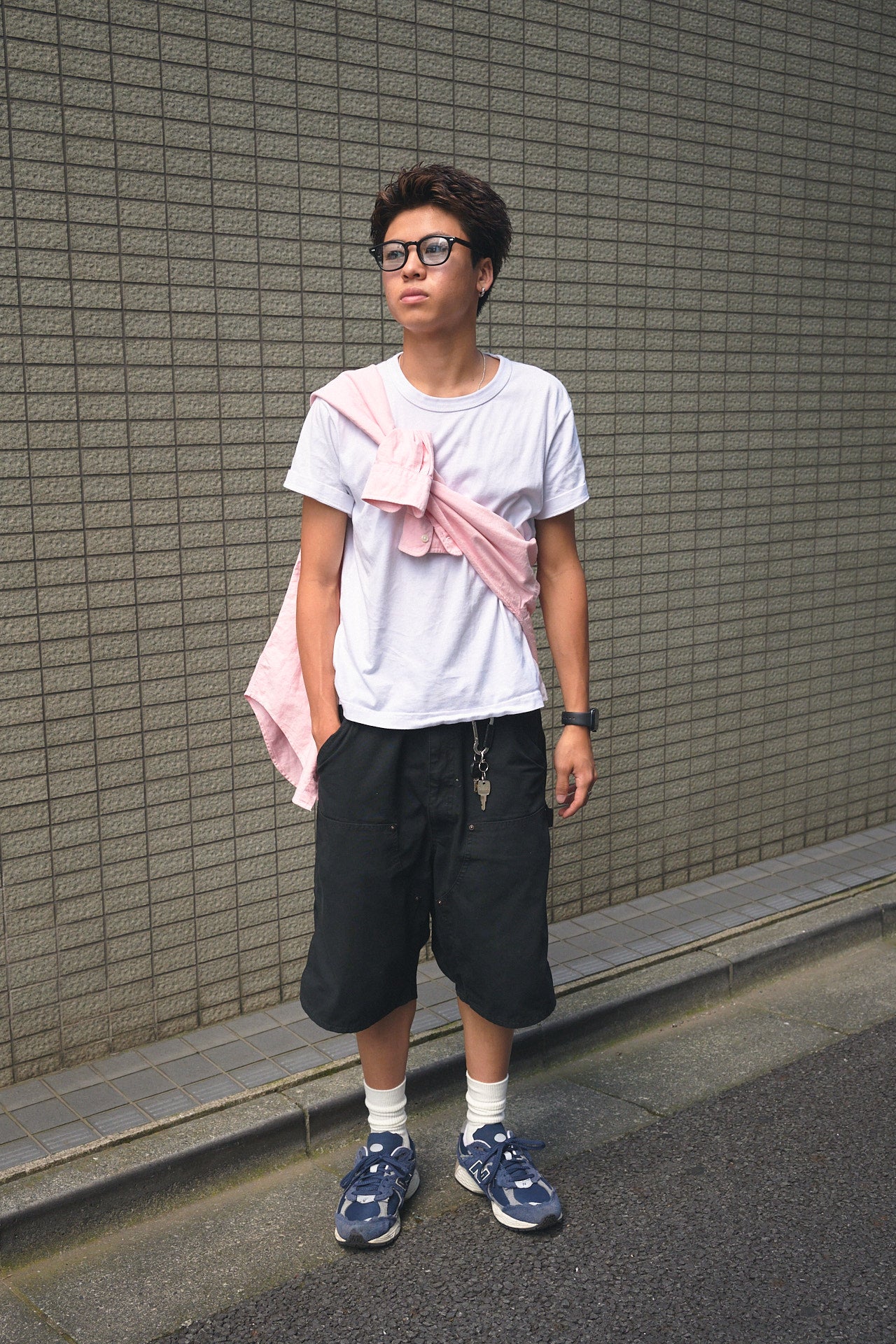 ニューバランス2002Rを履いた藤本蓮さん　全身