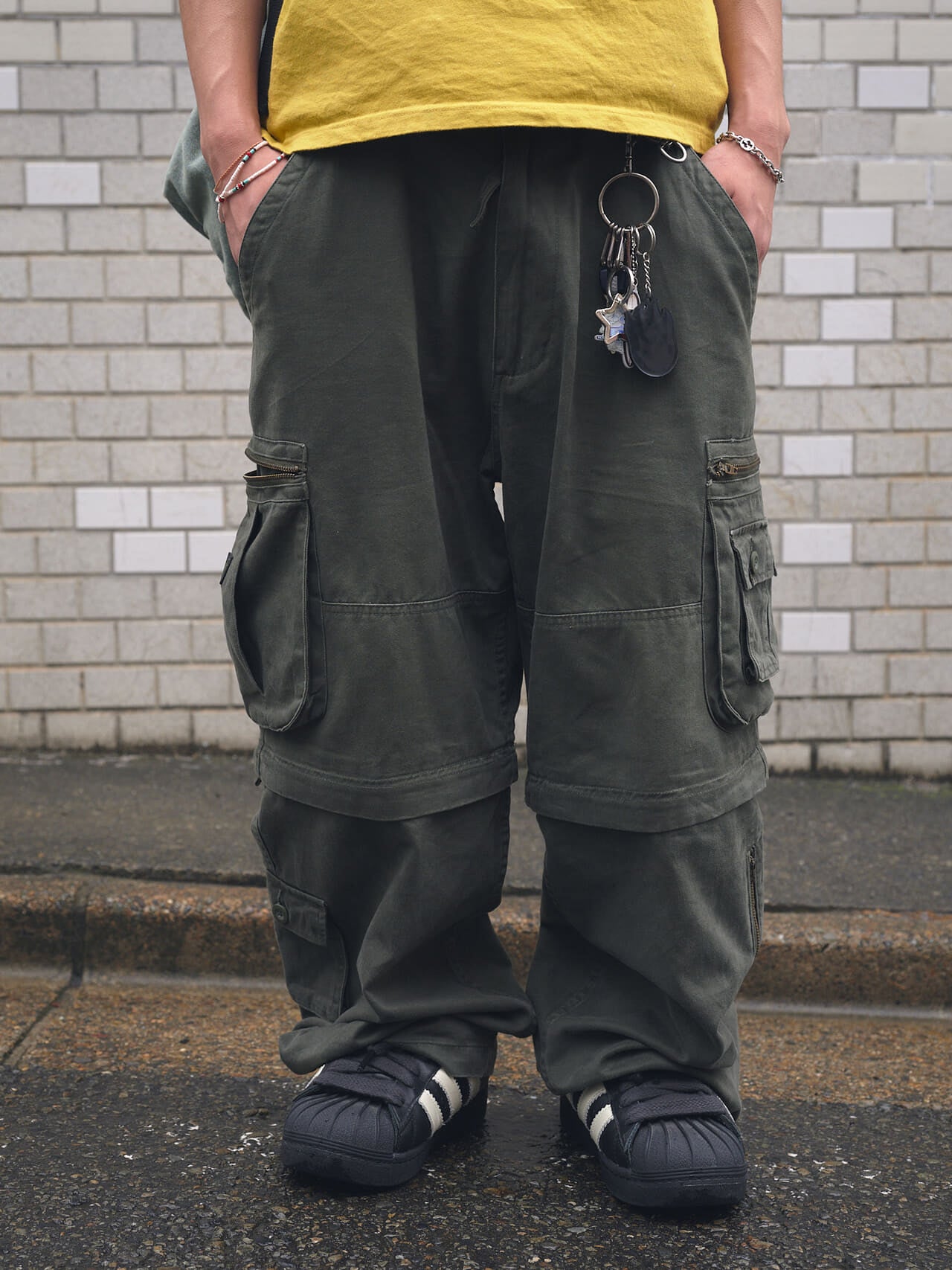 古着のパンツ1