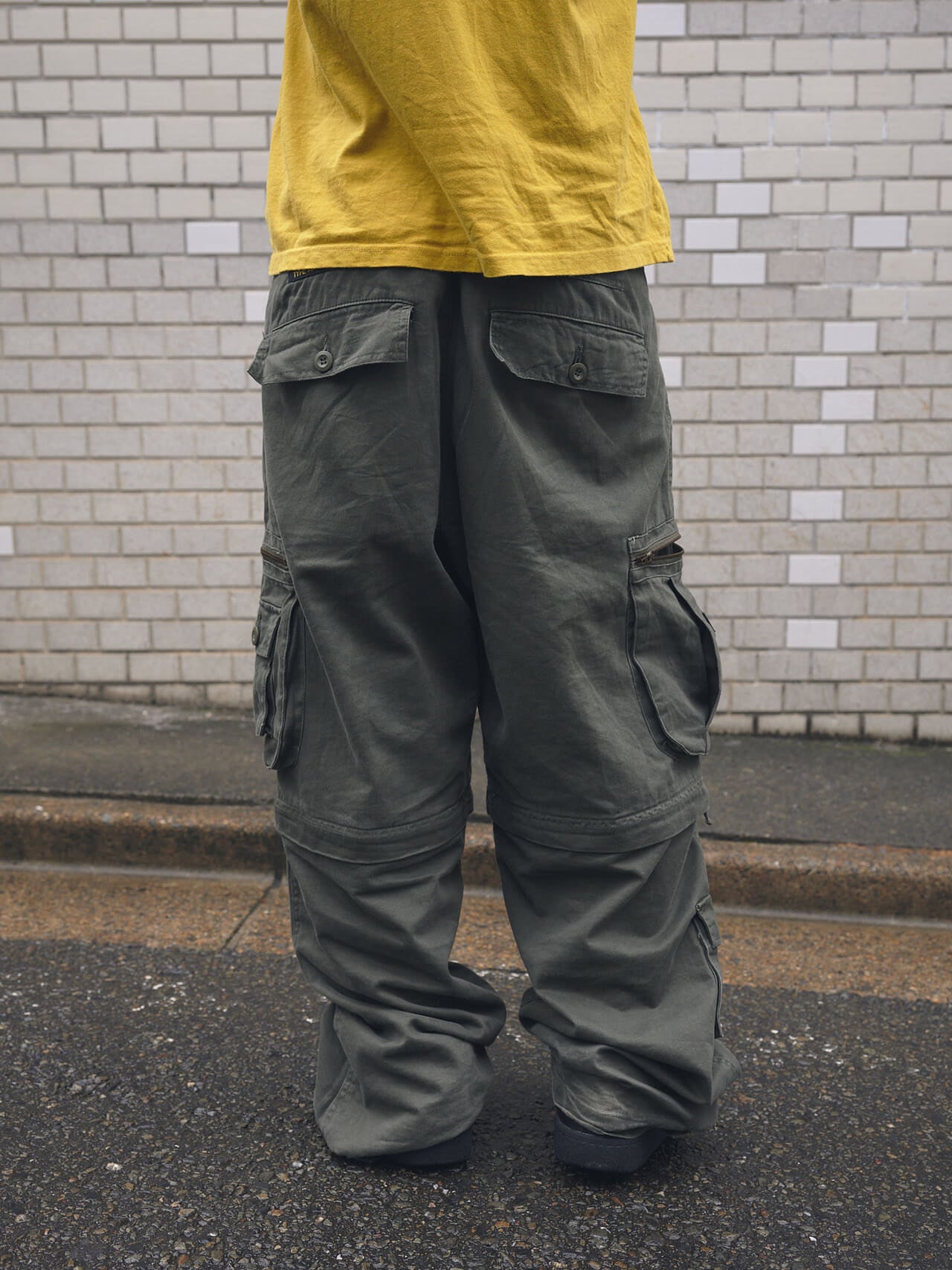 古着のパンツのバック