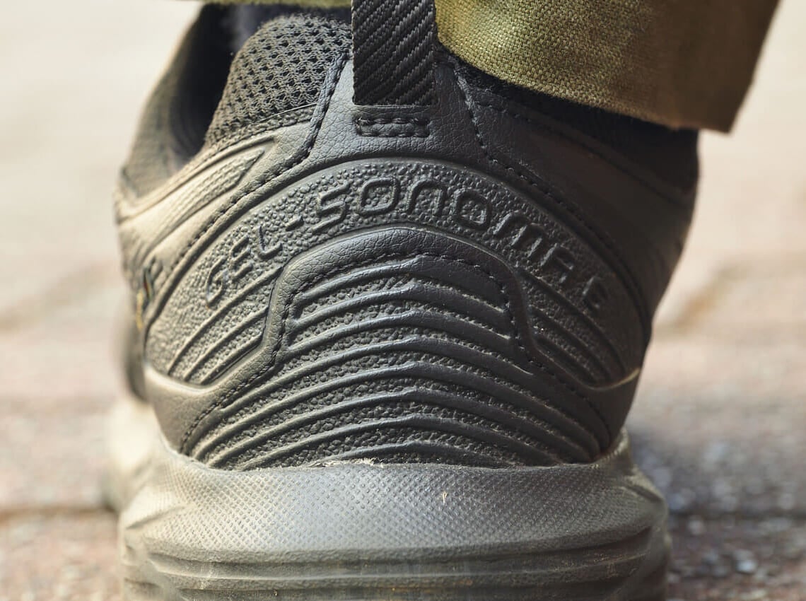 ASICSのスニーカーGEL-SONOMA 6 GTXバックロゴ