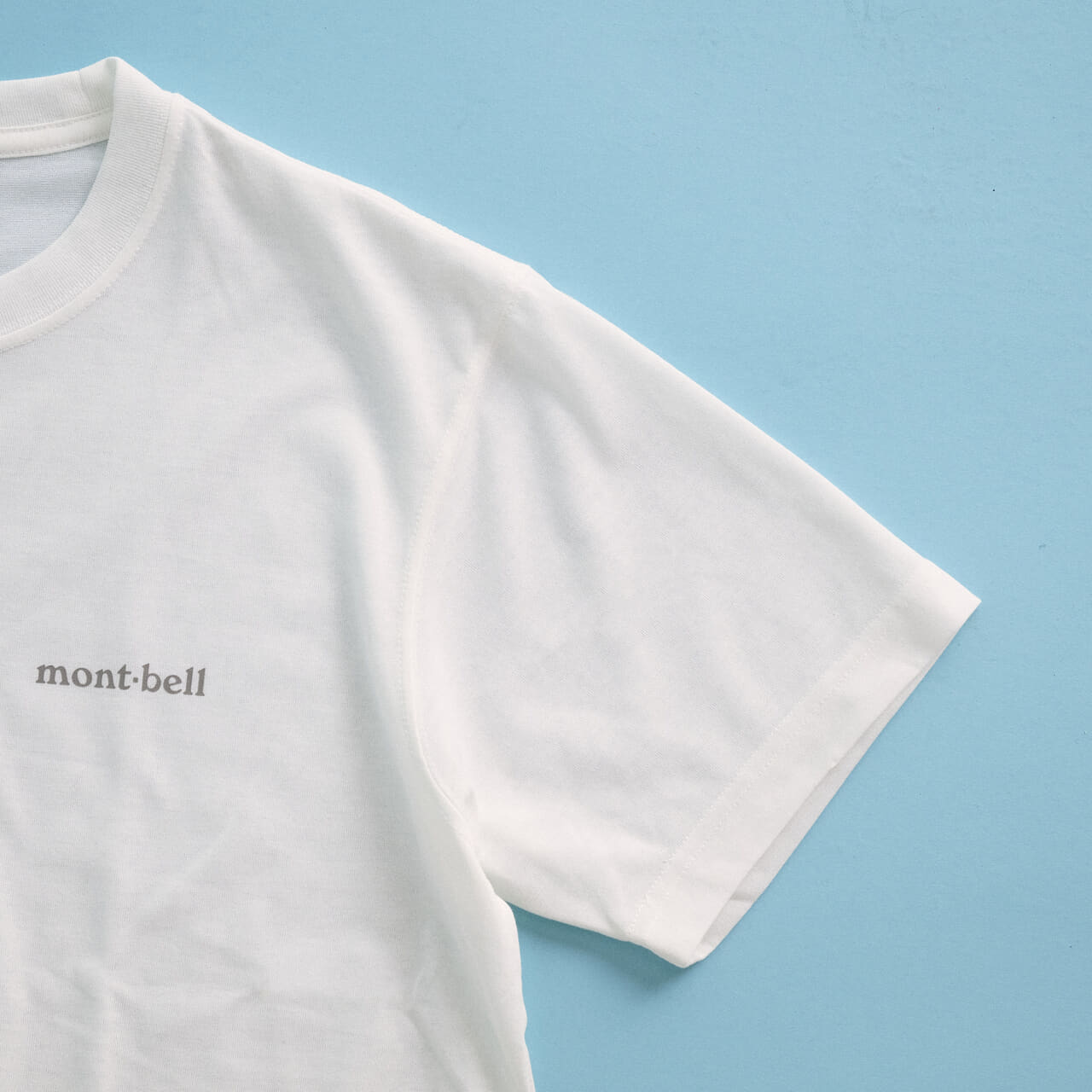 「モンベル」の名作白Tシャツ「WIC.T」の袖