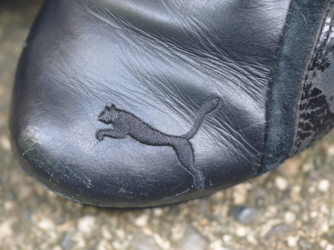 PUMAのドライビングシューズトウロゴ寄り
