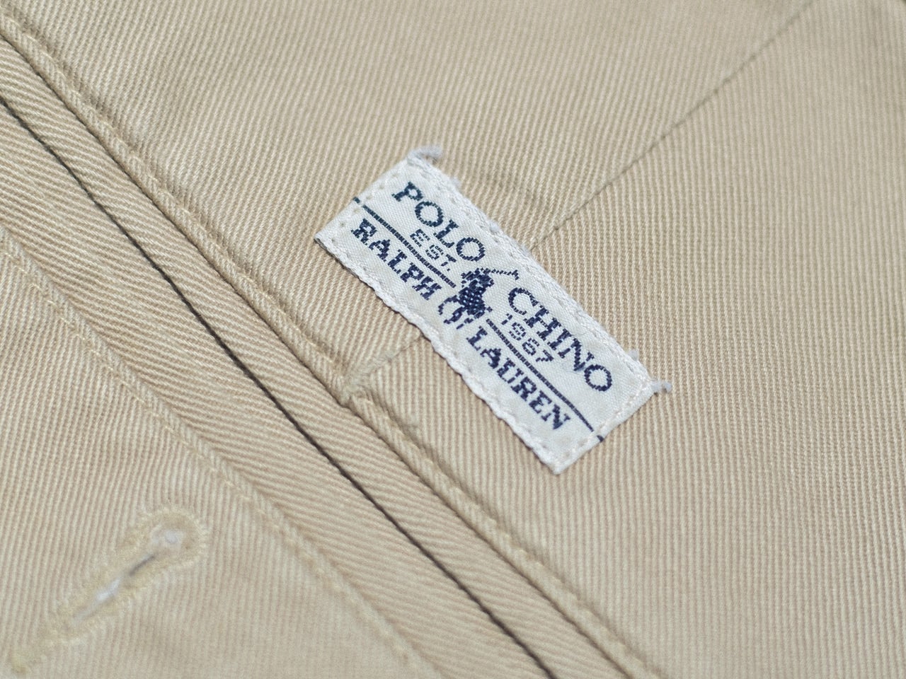 「ポロ ラルフ ローレン」のショーツに「シャルベ」のシャツ。上品かつポップに夏を楽しむ！[SUMMER SNAPドキュメンタリーズ！]