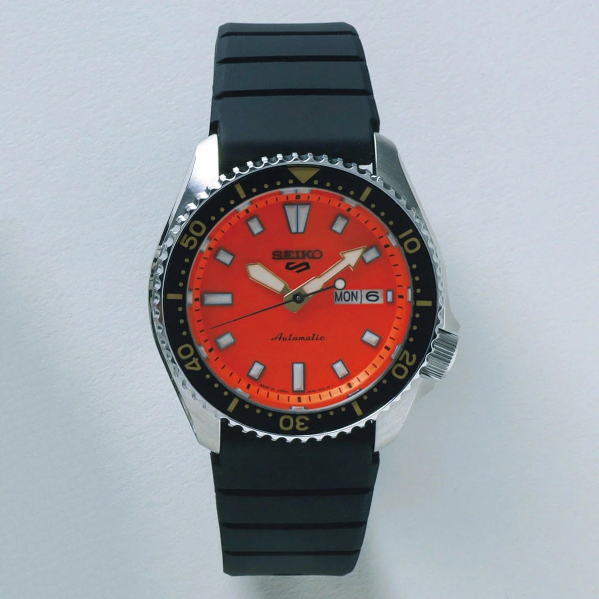 SEIKO 5 SPORTSの時計