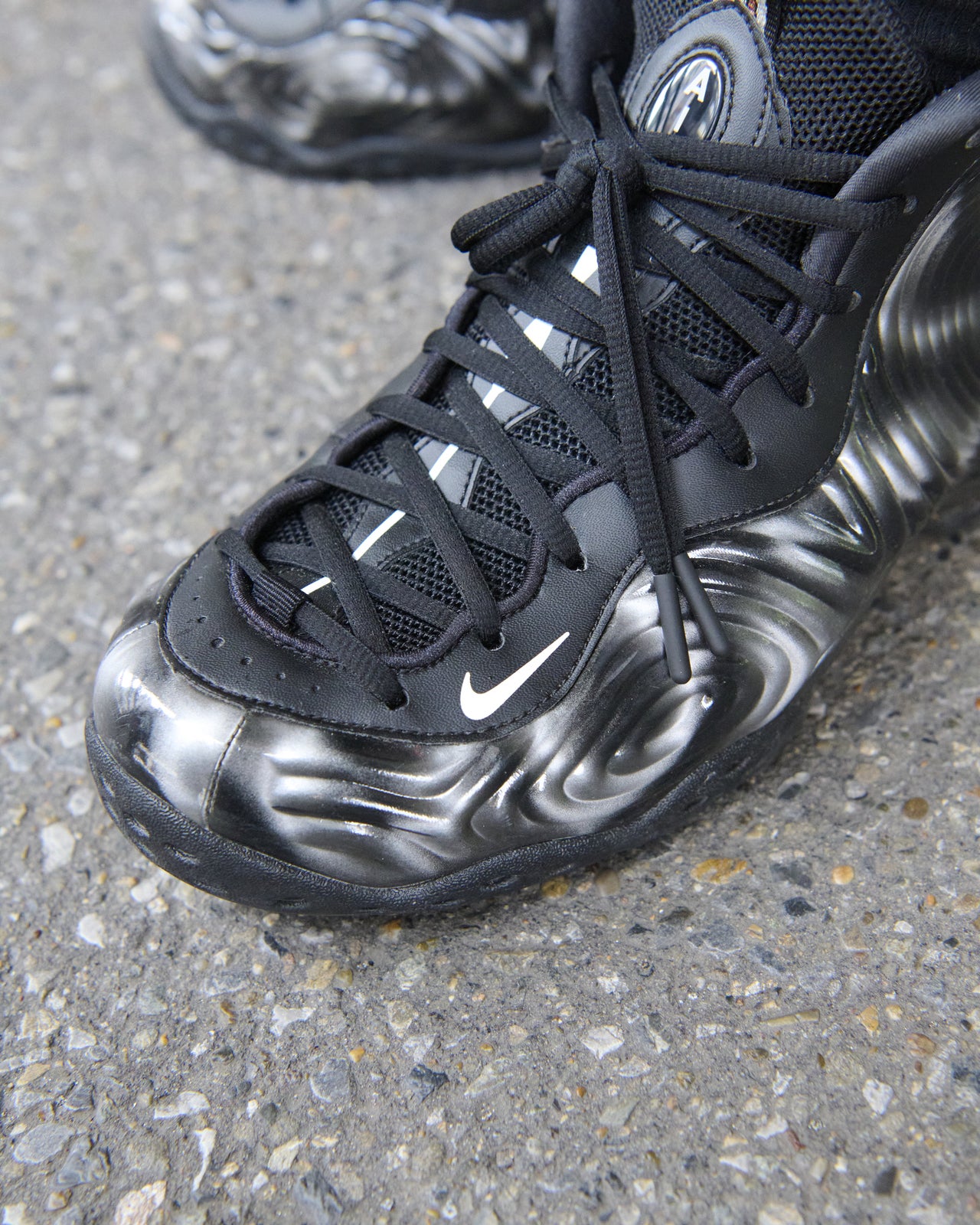 Nike Air × COMME des GARÇONS HOMME PLUS 「FoampositeOneOLYMPIC」アッパー寄り