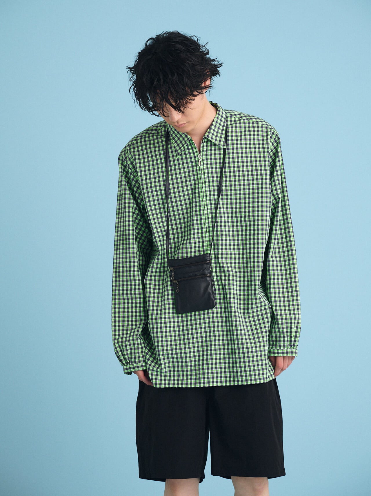 服のプロが教える「ファミマ」のショートパンツ くろのオシャレな着こなし　トップス