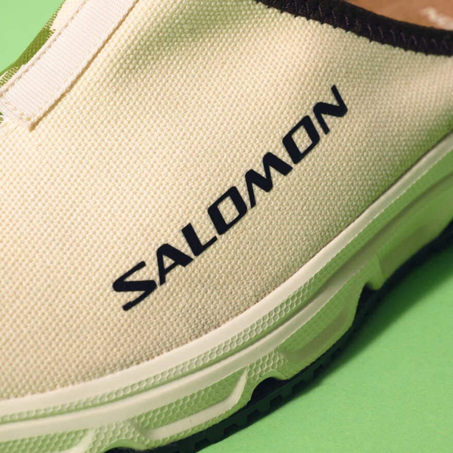 サロモンのスニーカー　RX SLIDE 3.0 CANVAS　Dover Street Market Ginza限定モデル　ロゴ寄り