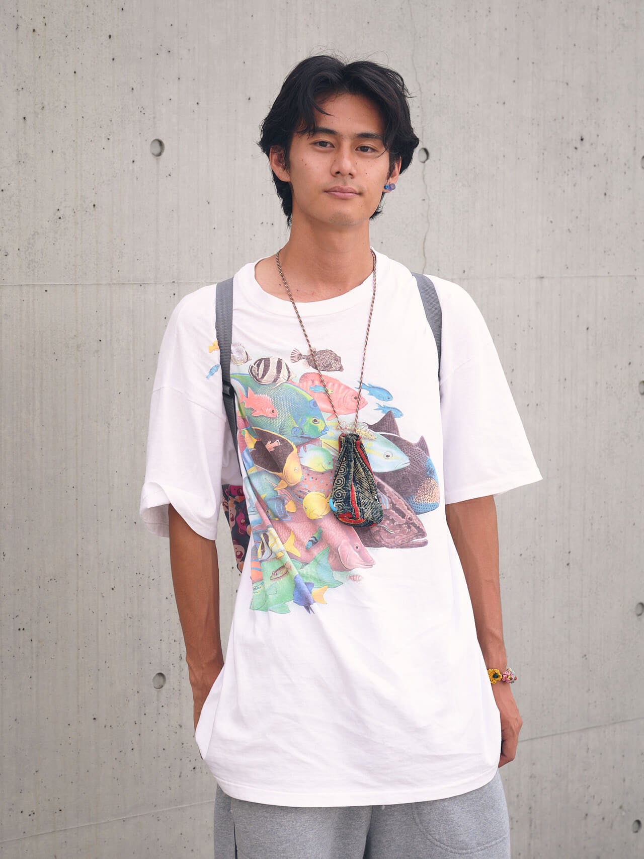 Tシャツ上半身カット