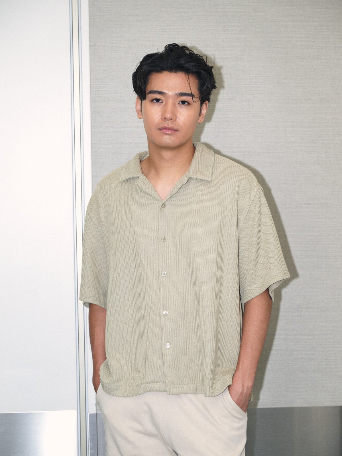 エイチアンドエムのシャツ