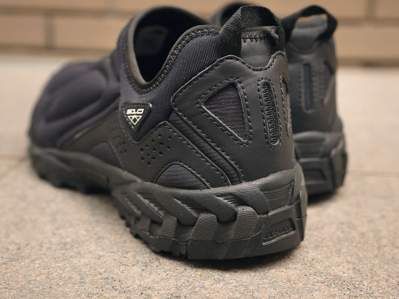 New Balance 「ML610SPB」 ヒールカウンター