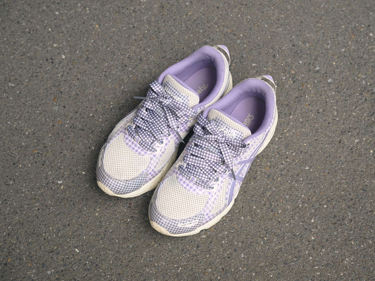 Asics × STORY mfg. 「Gel-Venture」スニーカー