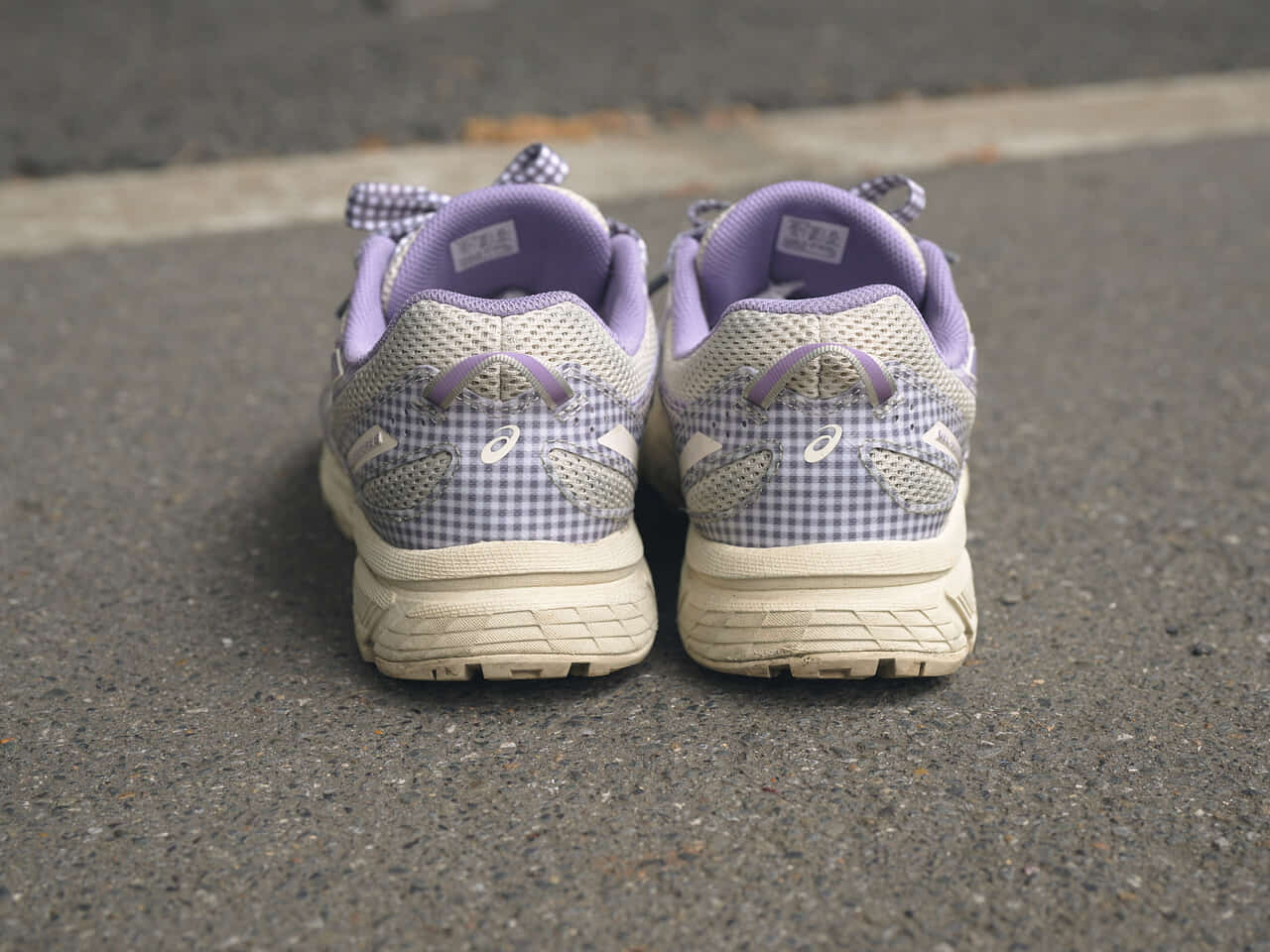 Asics × STORY mfg. 「Gel-Venture」スニーカー ヒールカウンター