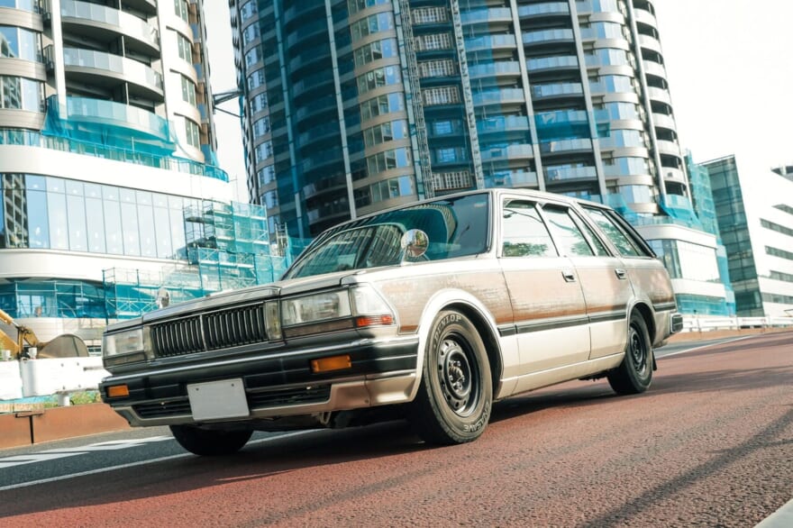日産セドリック