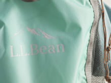 涼しい「エル・エル・ビーン」をアクセントに。完売前に買うべきメッシュアイテム３選と正解コーデ。エディターと服好きモデルが試着＆本音レビュー！