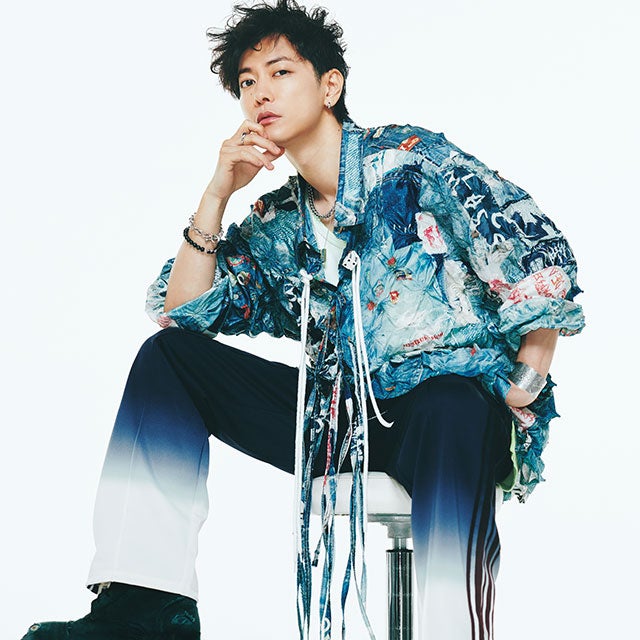 俳優の佐藤健さん。メンズノンノ2025年8・9月合併号に掲載の写真１