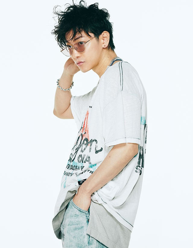俳優の佐藤健さん。メンズノンノ2025年8・9月合併号に掲載の写真５