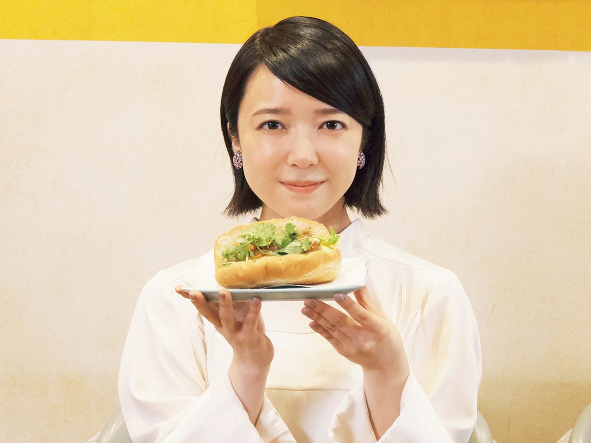 萌音さんが「サデック トウキョウ」で食べた初めての南ベトナム料理。週４で食べたいほど、美味しい！【上白石萌音と世界をガブリ！BITE! the World】