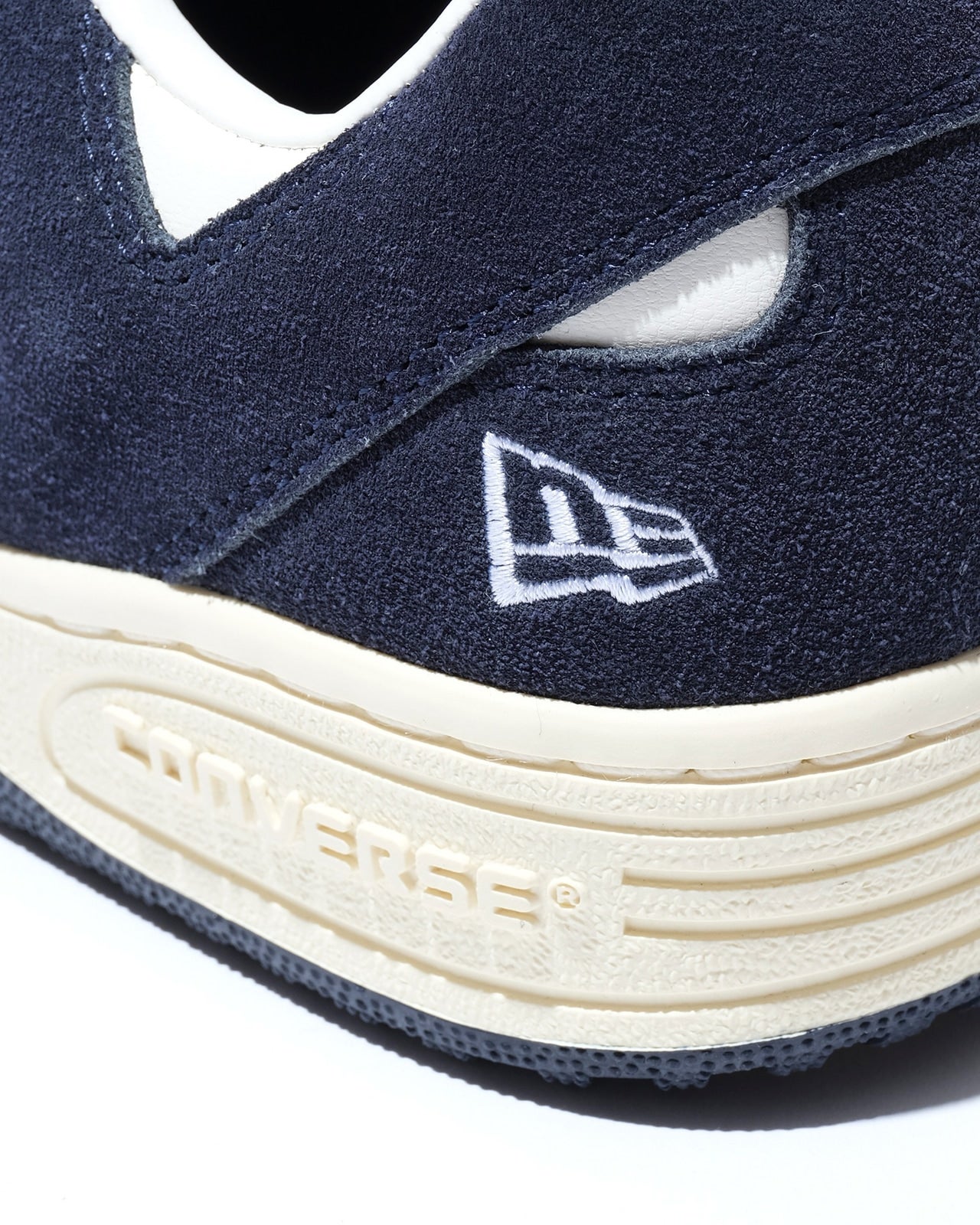 ニューエラ CONVERSE コラボレーション WEAPON 踵 ロゴ