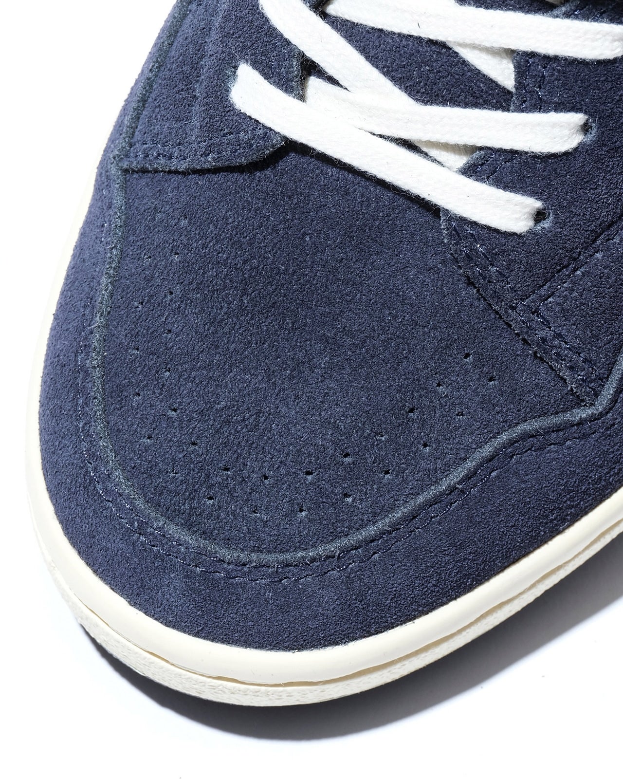 ニューエラ CONVERSE コラボレーション WEAPON 爪先