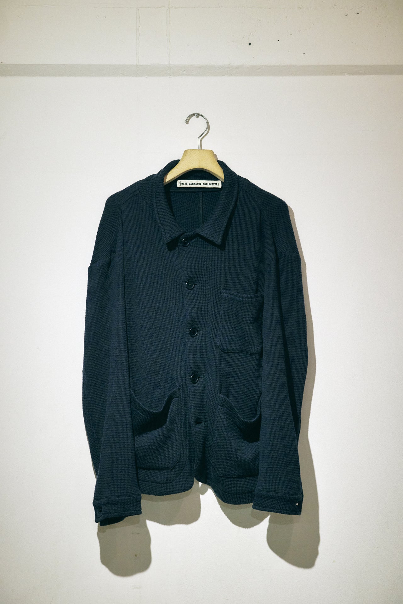 オシャレな人が買ってよかった<META CAMPANIA COLLECTIVE〉のニットジャケット