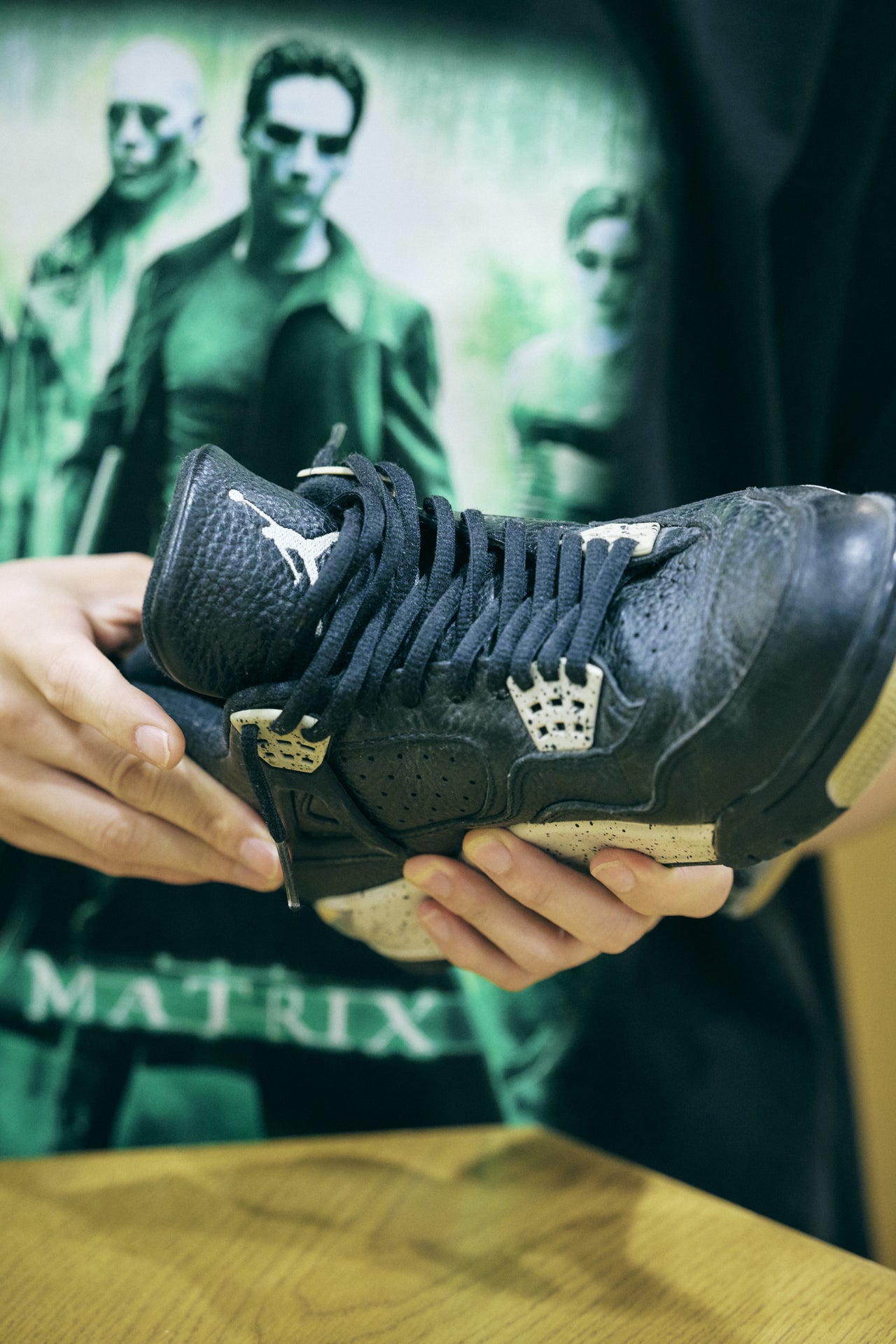 オシャレな人が買ってよかったナイキのスニーカー「AIR JORDAN 4 RETRO OREO」のアッパー